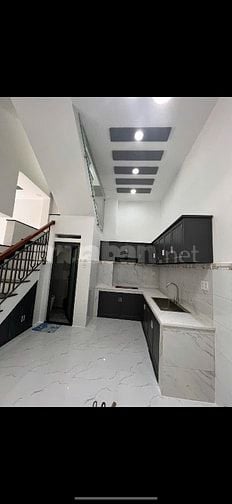 Bán nhà 5x15m 1 trệt 3 lầu 6PN 4WC sát mặt tiền Kênh Tân Hoá - Giá 9.5