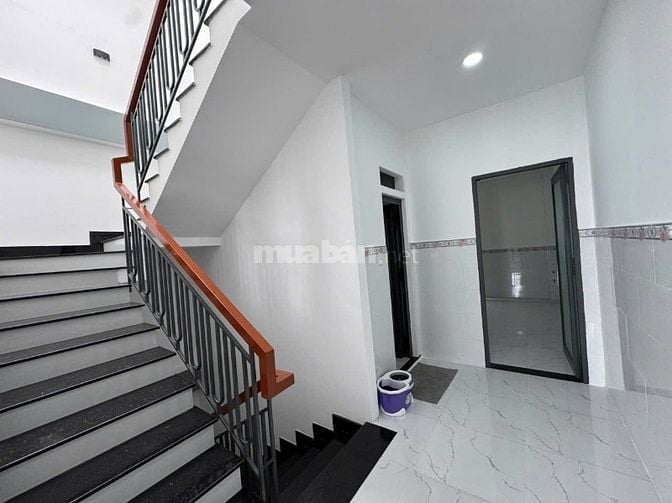 Bán nhà 5x15m 1 trệt 3 lầu 6PN 4WC sát mặt tiền Kênh Tân Hoá - Giá 9.5