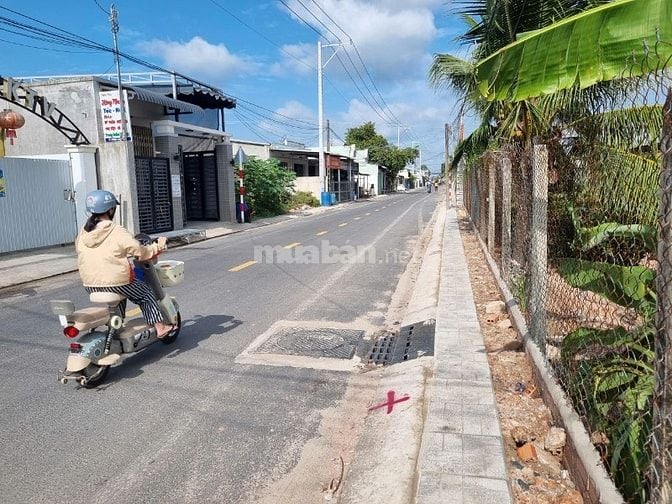 Đất đẹp 7m ngang 2 mặt tiền ngay KCN Phước Đông. 2,03 tỷ