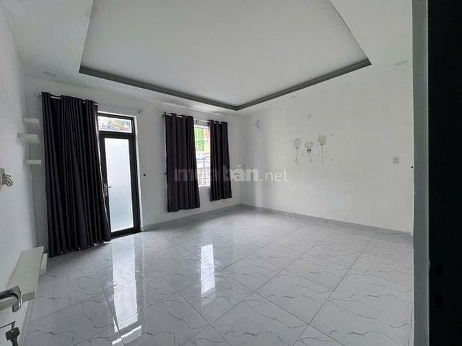 Bán nhà 5x15m 1 trệt 3 lầu 6PN 4WC sát mặt tiền Kênh Tân Hoá - Giá 9.5