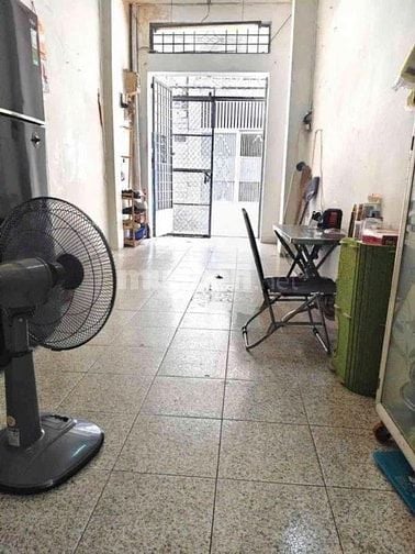 Bán nhà Quận Tân Bình giá dưới 2,85 tỷ Cách Mạng Tháng 8 trệt lầu.