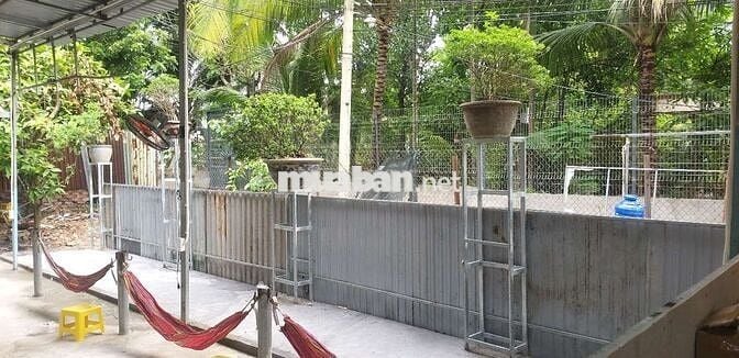 Tuyển nhân viên phục vụ nữ