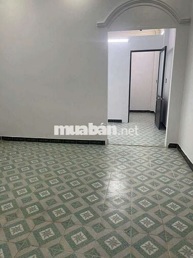 cho thuê nhà hẻm thông  đúc 3 lầu gần Lotte ngyễn văn lượng giá 17tr