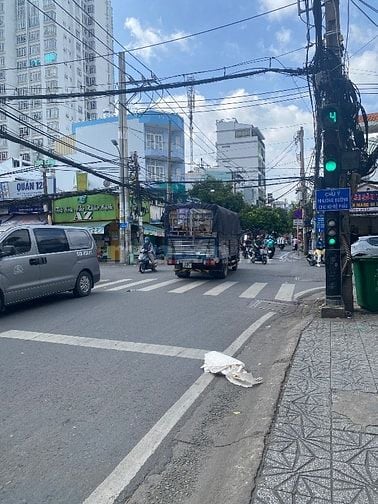 Nhà 4 tầng 6m x 14m, mặt tiền Âu Dương Lân P3 Q8
