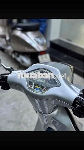 Piaggio Vespa Sprint 125cc 2016 Bạc