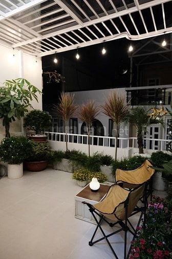 Nhà mới thiết kế hiện đại - HXH đường 26/3