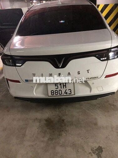 VinFast Lux A2.0 Plus 2021 Trắng 36713 km