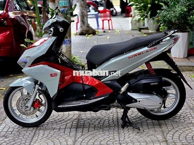 Honda Air Blade Xám đỏ Khóa thông minh