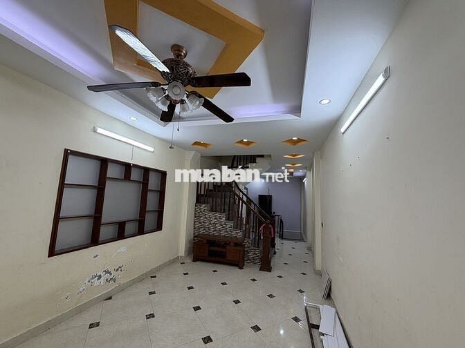 Cho thuê nhà riêng 220 m2 (40m2x6 tâng), 16 triệu