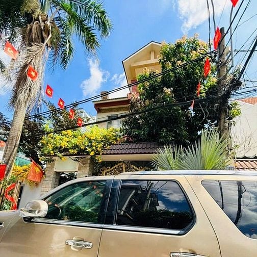 Cho thuê Biệt Thự 241  Đường Số 20, P.5, Gò Vấp-Diện tích: 7m x 20m