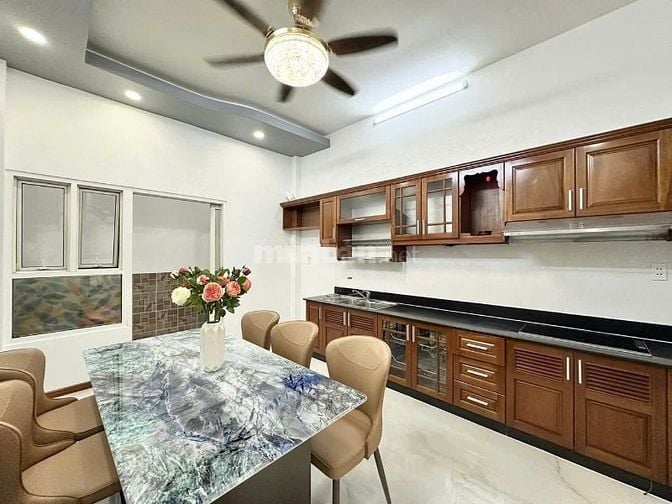 Bán nhà HXT Tô Hiến Thành ngay chợ thuốc Q.10 - 63m2 5 tầng - 14,9 tỷ