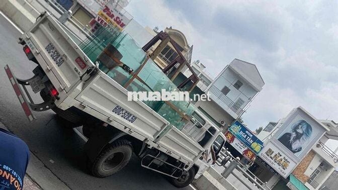Tuyển tài xế bằng B2