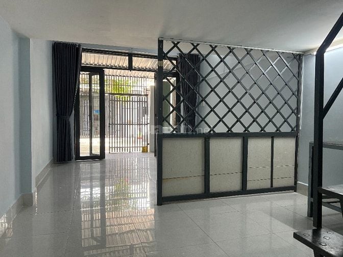 BÁN NHÀ HẺM XE HƠI NHÀ ĐẸP 1 TRỆT 1 LỬNG NGANG 4M