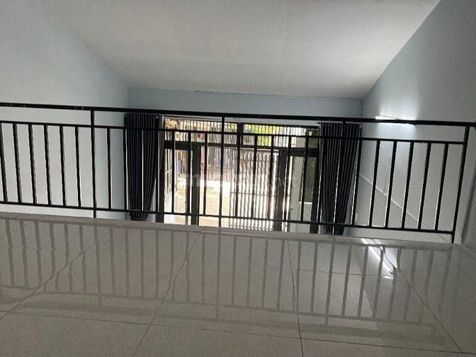 BÁN NHÀ HẺM XE HƠI NHÀ ĐẸP 1 TRỆT 1 LỬNG NGANG 4M