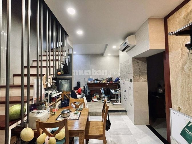 Cần bán nhà Tô Hiến Thành Q.10 - ngang 5,6m x 8m chỉ 6,7 tỷ