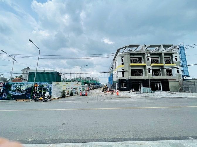 NHÀ PHỐ EDEN PARK – MẶT TIỀN BÌNH THUNG, DĨ AN, cạnh làng đại học HCM