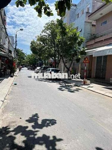 cho thuê gác lửng Đoàn Nhữ Hài gần bờ hồ H.H.Tập