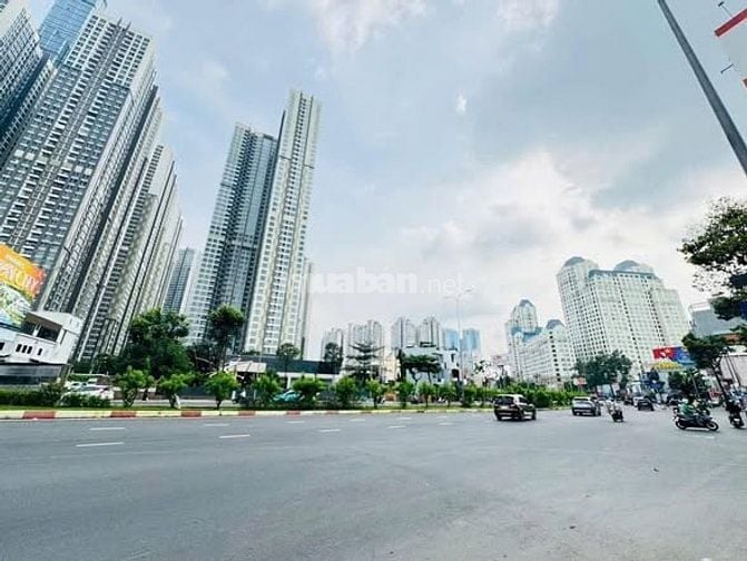57 Tỷ! Bán Mặt tiền Nguyễn Hữu Cảnh - 7,8x19m - Đang xây Hầm 8 Tầng