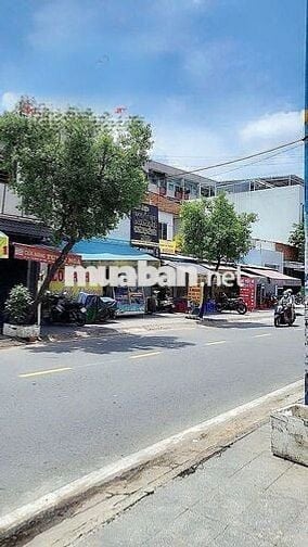 Cho Thuê MT KÊNH TÂN HOÁ CỰC ĐẸP : 4 x 16 M : Đúc  3 Tấm : nhà cực đẹp