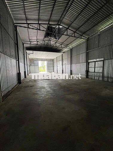 XƯỠNG 300m2  NGANG 10 m điện 3fa  đường xtt2 -Dương Công Khi