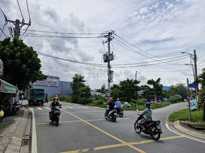 Bán 2040m2 đất- góc 2 Mặt tiền,- ra Đặng Thúc Vịnh- nhỉnh 80 tỷ