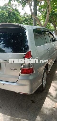Toyota Innova 2012 Bạc