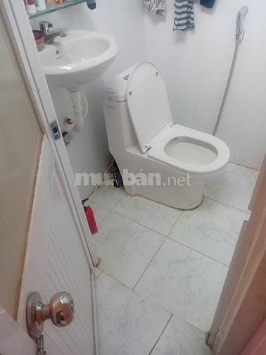 Chính chủ bán nhà hẻm xe hơi gần MT Hai Bà Trưng, 3,5x23,5, nở hậu 5,5