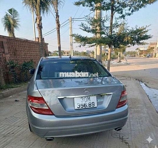 Mercedes-Benz C-Class Bạc
