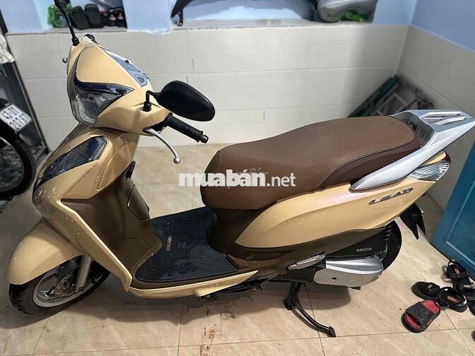 Honda Lead Vàng cát