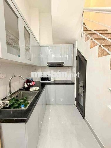 Lô góc Cự Lộc, 2 thoáng, 20m ra ô tô, ngõ rộng, nhà đẹp. 26m Chỉ 6,2ty