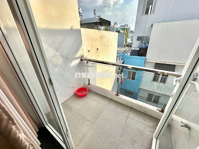 Cho thuê 2PN balcony nguyên sàn L1 MỚI 100% gần Cầu Bông🌻