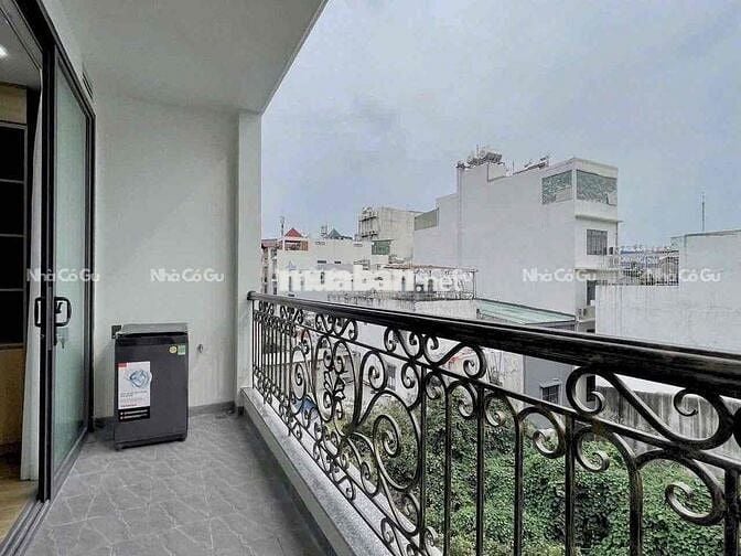 căn hộ full nội thất máy giặt riêng balcony thoáng Trần Hưng Đạo Q1