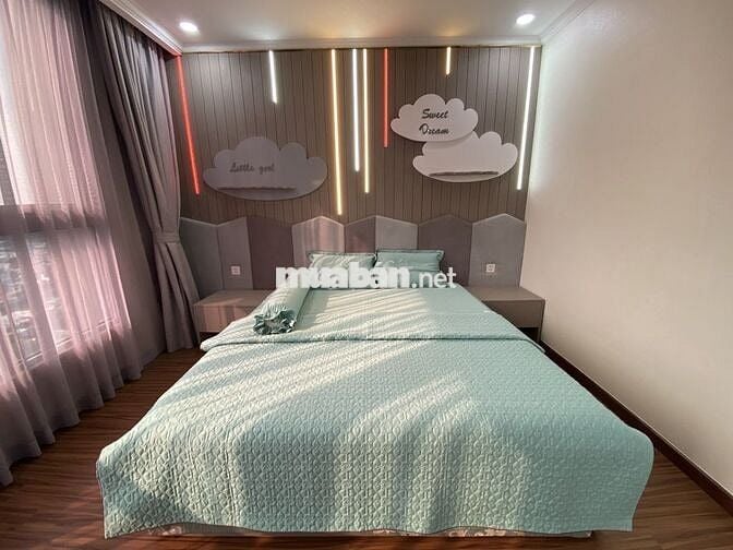 Bán căn hộ 3PN Vinhomes Central Park 128m2 nội thất cao cấp sổ hồng