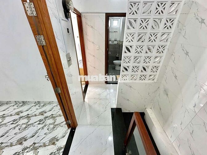 Cho thuê 2PN balcony nguyên sàn L1 MỚI 100% gần Cầu Bông🌻