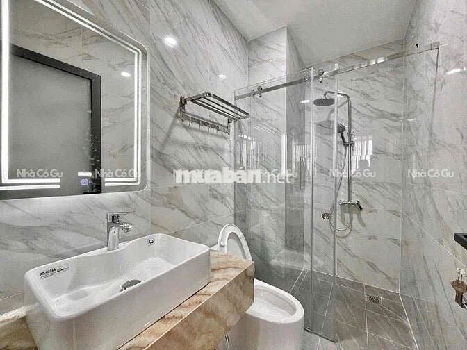 căn hộ full nội thất máy giặt riêng balcony thoáng Trần Hưng Đạo Q1