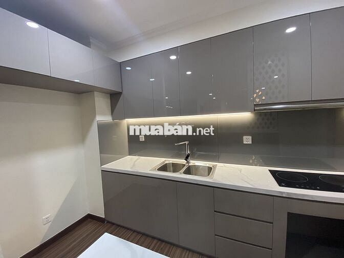 Bán căn hộ 3PN Vinhomes Central Park 128m2 nội thất cao cấp sổ hồng