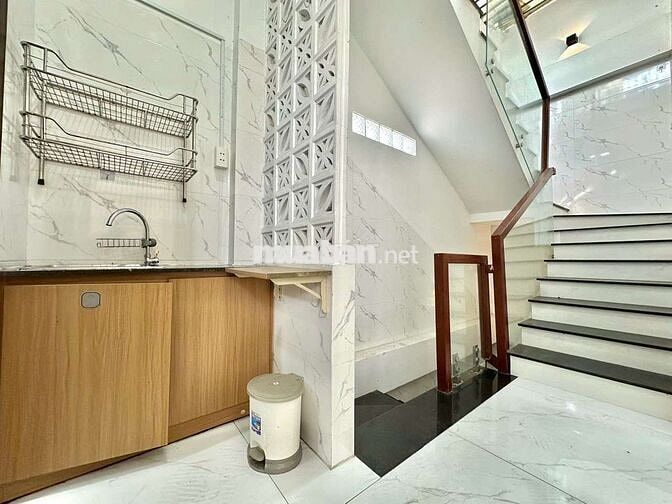 Cho thuê 2PN balcony nguyên sàn L1 MỚI 100% gần Cầu Bông🌻