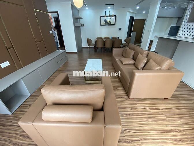 Bán căn hộ 3PN Vinhomes Central Park 128m2 nội thất cao cấp sổ hồng