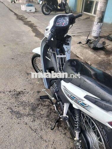 Honda Wave 2024 Trắng 2300 km