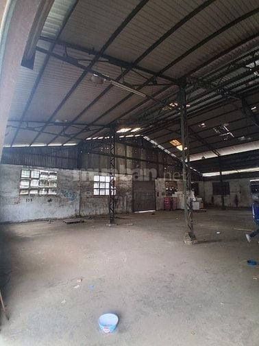 Cần cho thuê nhà xưởng ngang 25m dài 26m gần ngã tư Bình Phước