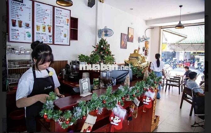 TUYỂN NHÂN VIÊN PHỤC VỤ CÀ PHÊ