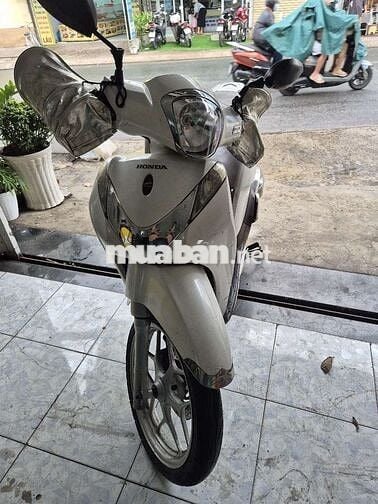 Honda SH Mode Trắng