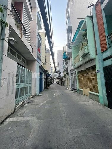 CHÍNH CHỦ BÁN GẤP NHÀ HẺM XE HƠI ĐƯỜNG HUỲNH VĂN BÁNH , PHÚ NHUẬN