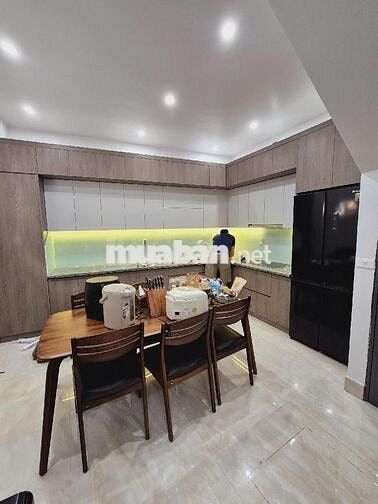 Bán nhà Trần Thái Tông, Cầu Giấy, Nhà dân xây, 50m2, 11,75 tỷ