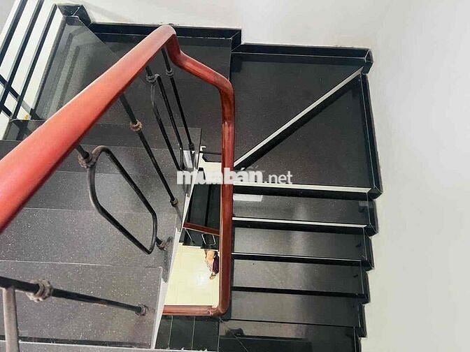 Căn Nhà Dành Cho Người Thích Sự Rộng Rãi Ngang 7,5m Hiếm Coa