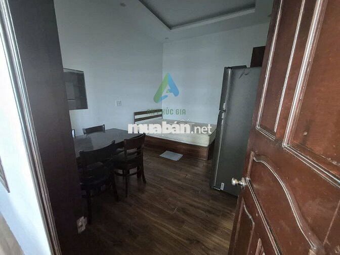 CHO THUÊ NHÀ MT 2 TẦNG 5pn ĐƯỜNG BÀ HUYỆN THANH QUAN
