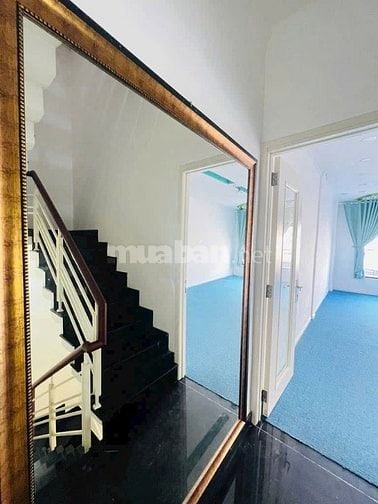🚘 mặt tiền Huỳnh Văn Bánh nhà 4 lầu 