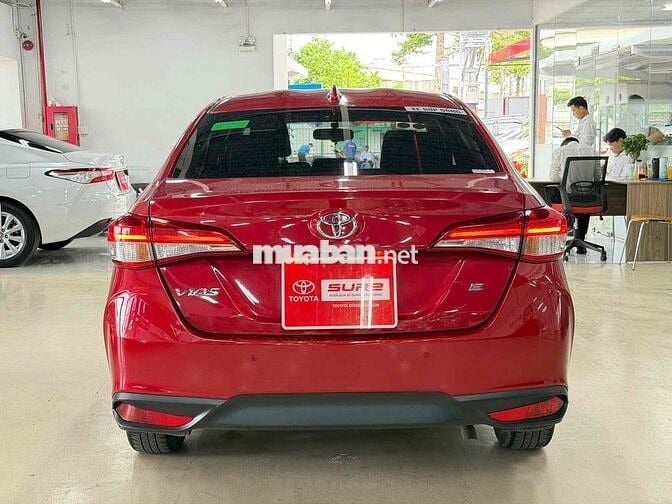 Bán Vios E tự động 2024 - Giá còn bớt HT Bank 70%