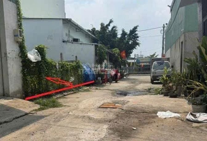 Đất Bà Điểm , Hóc Môn, DT: 8m x 16m, Ngây chợ Bà Điểm, Giá 2 tỷ, SHR