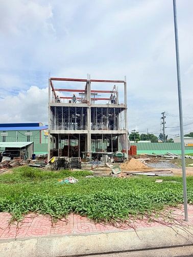 Bán gấp lô đất ngay Chợ Bình Chánh, sổ hồng riêng, thổ cư 100%, 1 tỷ05